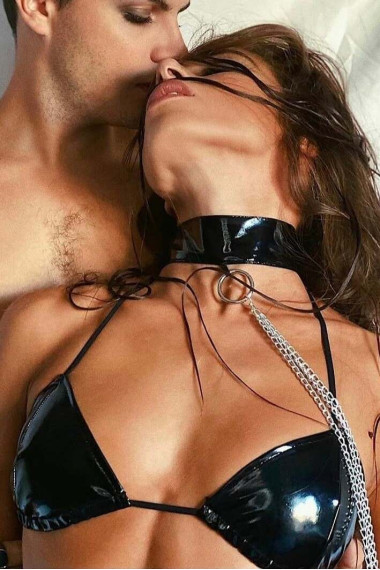 Sexy latex bra with collar and silver chains - Efusion2 Lolitta Lingerie